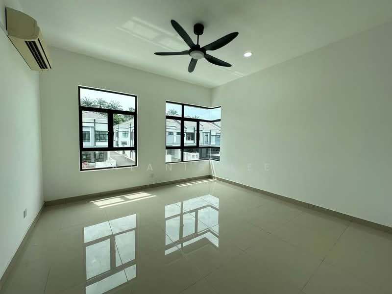 2-storey Terraced House for Rent in Taman Austin Duta (Tebrau) - Alanis Lee - PropertyGuru.com.my