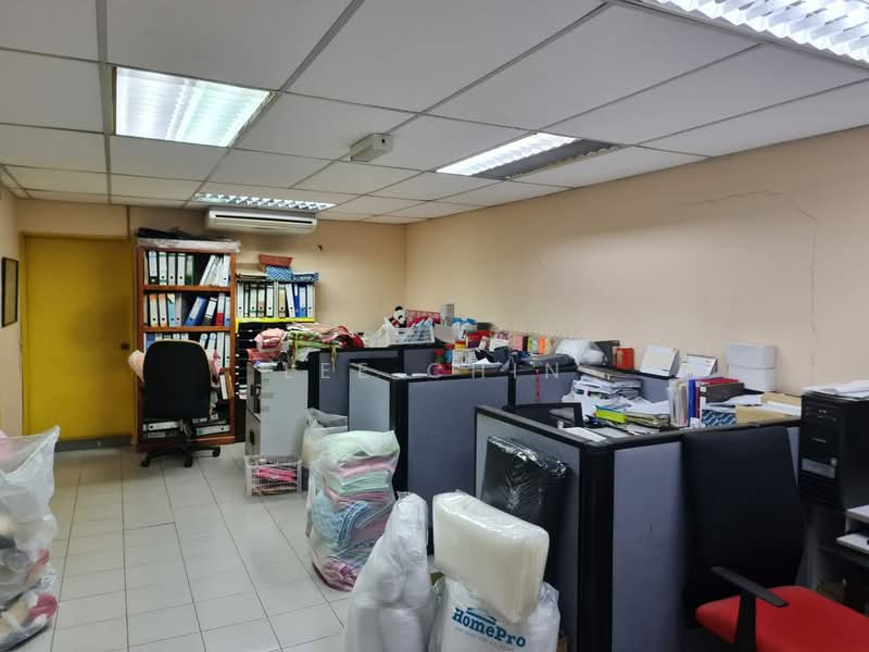 Shop for Sale in Cheras (Kuala Lumpur) - Lee Chin - PropertyGuru.com.my
