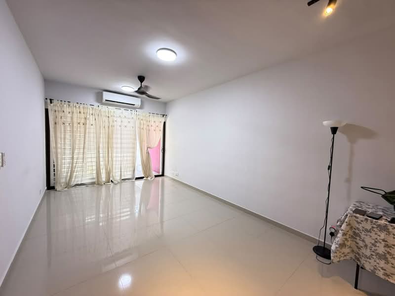 Kondominium untuk Dijual di Admiral Residences - CHIN FN - Living Room - PropertyGuru.com.my