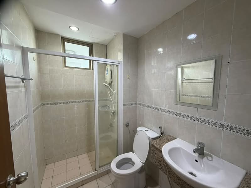 Apartment for Rent at Molek Pine 1 - Elynn Lam - Bathroom - PropertyGuru.com.my