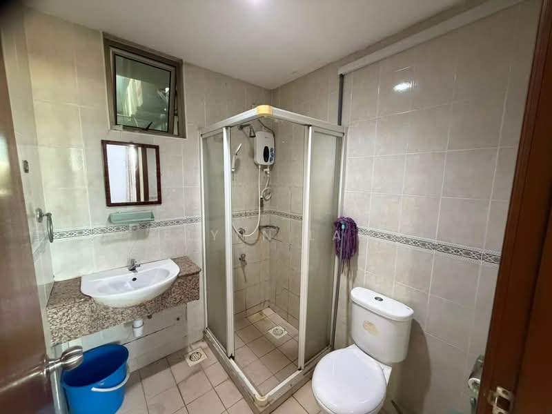 Apartment for Rent at Molek Pine 1 - Elynn Lam - Bathroom - PropertyGuru.com.my