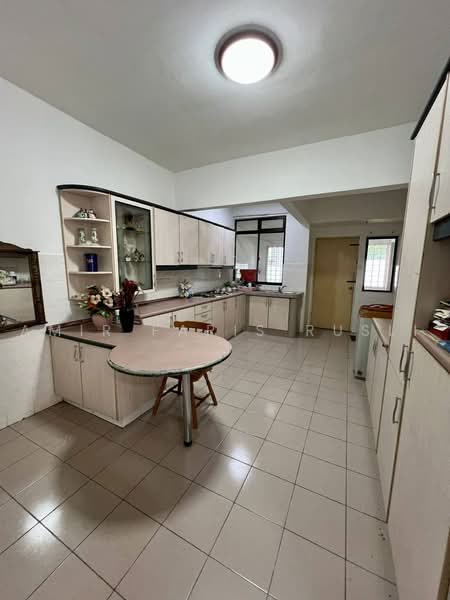 Rumah Berkembar untuk Dijual di Bandar Seri Alam (Masai) - Amir Faris Rusli - Kitchen - PropertyGuru.com.my