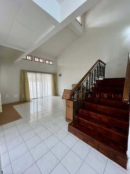 Rumah Berkembar untuk Dijual di Bandar Seri Alam (Masai) - Amir Faris Rusli - Living Room - PropertyGuru.com.my