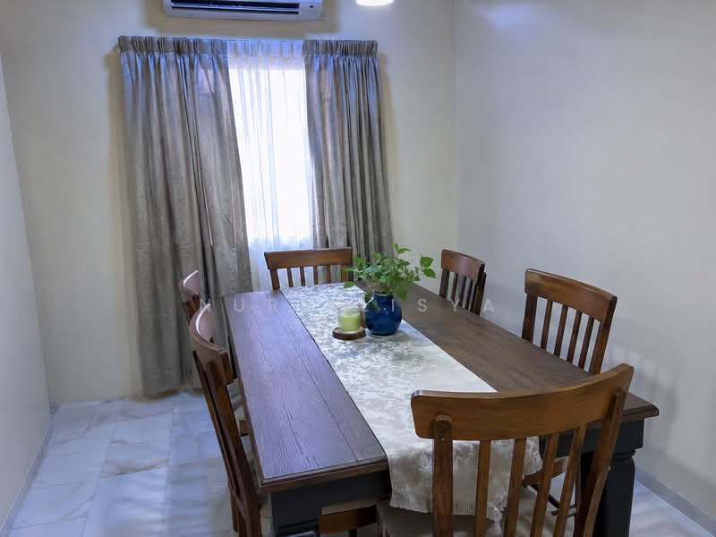 Bungalow House for Sale in Sungai Pelek (Selangor) - Nur Alisya - Dining Room - PropertyGuru.com.my