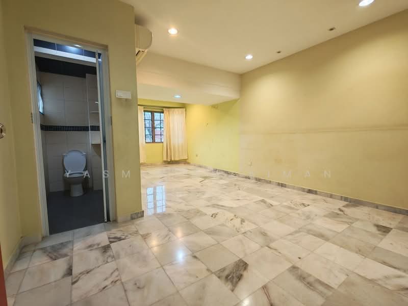 2-storey Terraced House for Sale in Wangsa Maju (Kuala Lumpur) - Yasmin Sulaiman - Bathroom - PropertyGuru.com.my