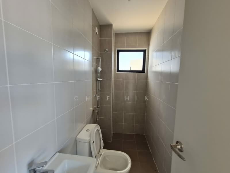 Terraced House for Rent in Kuala Selangor (Selangor) - Chee Hin - Bathroom - PropertyGuru.com.my