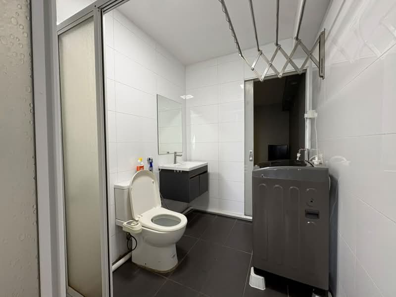 Kediaman Servis untuk Disewa di SOHO @ Empire City - Tom Lee - Bathroom - PropertyGuru.com.my