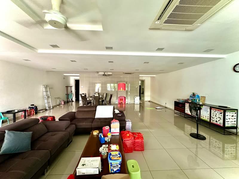 2-storey Terraced House for Sale in U16, Elmina Gardens (Shah Alam) - Nadrah Omar - Living Room - PropertyGuru.com.my