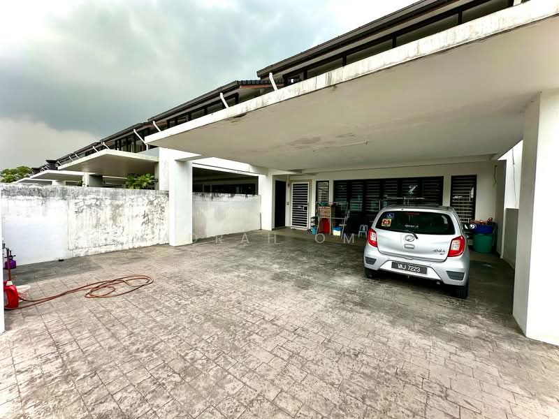 2-storey Terraced House for Sale in U16, Elmina Gardens (Shah Alam) - Nadrah Omar - Exterior - PropertyGuru.com.my