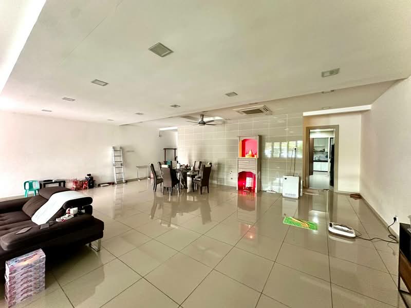 2-storey Terraced House for Sale in U16, Elmina Gardens (Shah Alam) - Nadrah Omar - Living Room - PropertyGuru.com.my