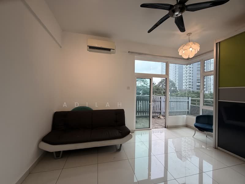 Condominium for Sale at Sri Putramas III / Royal Regent - Adilah Adib - Living Room - PropertyGuru.com.my