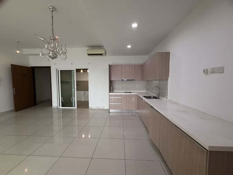 Condominium for Sale at Sri Putramas III / Royal Regent - Adilah Adib - Kitchen - PropertyGuru.com.my
