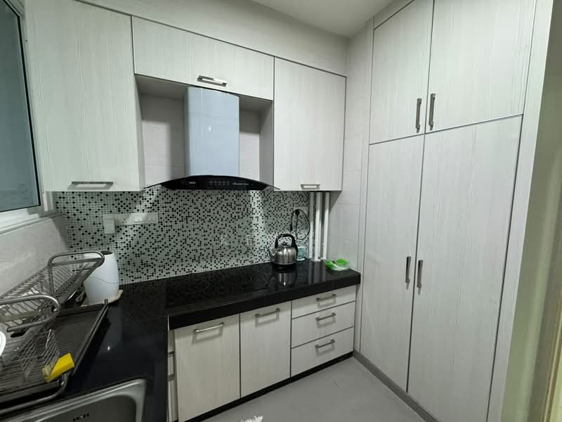Condominium for Sale at The Z Residence - Kew . - Kitchen - PropertyGuru.com.my