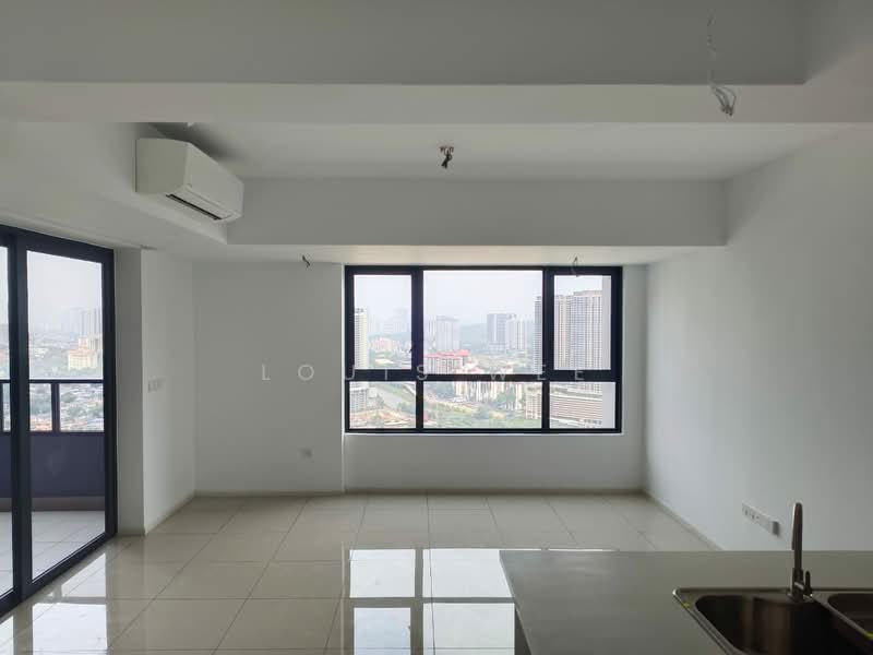 Kediaman Servis untuk Dijual di Est8 - Louis Wee - Living Room - PropertyGuru.com.my