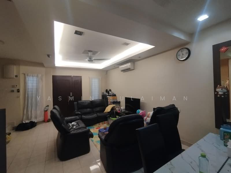 Rumah Teres 2-Tingkat untuk Dijual di Taman Puchong Prima (Puchong) - Yasmin Sulaiman - Living Room - PropertyGuru.com.my