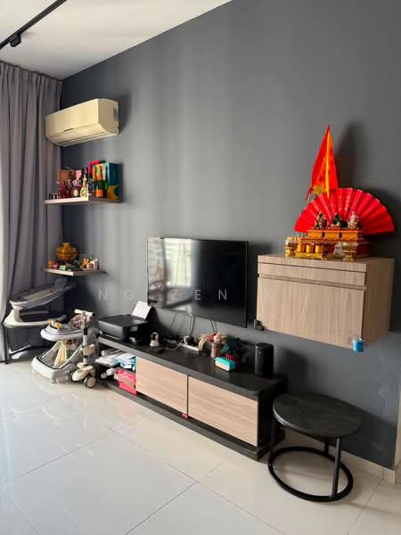 Kondominium untuk Dijual di Amberside @ Country Garden Danga Bay - NG ZEN XI - Living Room - PropertyGuru.com.my