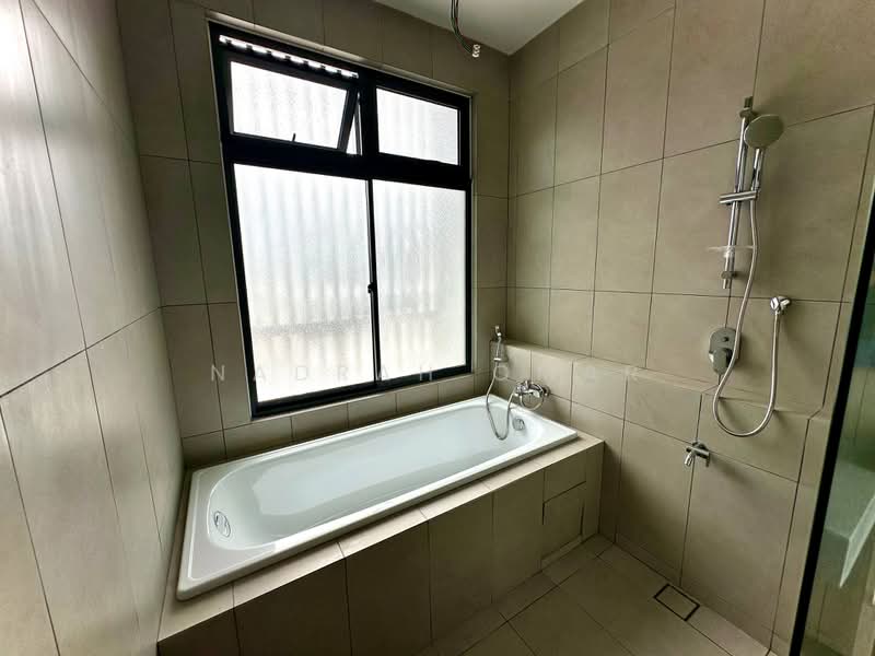 Semi-Detached House for Sale in Elmina (Shah Alam) - Nadrah Omar - Bathroom - PropertyGuru.com.my