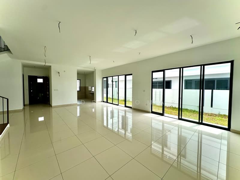 Semi-Detached House for Sale in Elmina (Shah Alam) - Nadrah Omar - Living Room - PropertyGuru.com.my