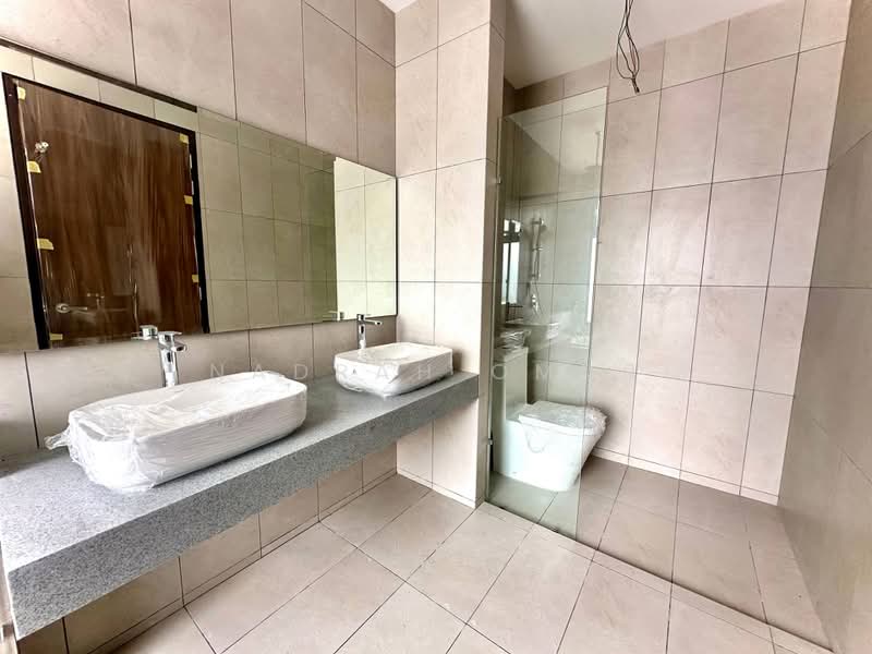 Semi-Detached House for Sale in Elmina (Shah Alam) - Nadrah Omar - Bathroom - PropertyGuru.com.my