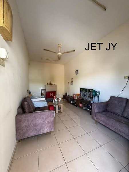 1-storey Terraced House for Sale in Port Klang (Pelabuhan Klang) (Selangor) - Joanne Pua - Living Room - PropertyGuru.com.my