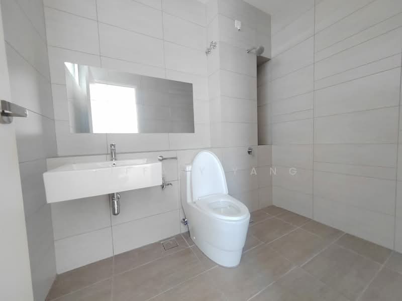 2-storey Terraced House for Rent in Kota Emerald (Rawang) - Tiffany Yang - Bathroom - PropertyGuru.com.my