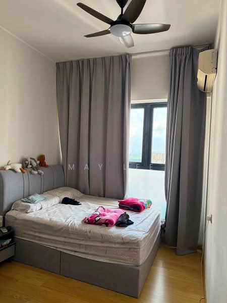 Kondominium untuk Dijual di Amberside @ Country Garden Danga Bay - May Lee - Bedroom - PropertyGuru.com.my