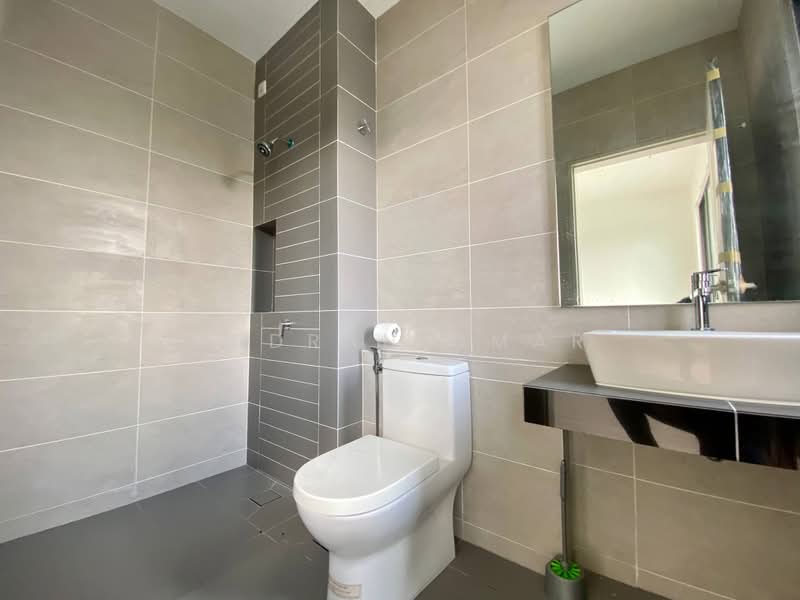 2-storey Terraced House for Sale in Elmina (Shah Alam) - Nadrah Omar - Bathroom - PropertyGuru.com.my