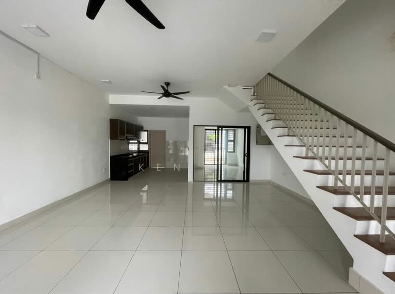 Terraced House for Sale in Elmina (Shah Alam) - Ken Lai - Living Room - PropertyGuru.com.my