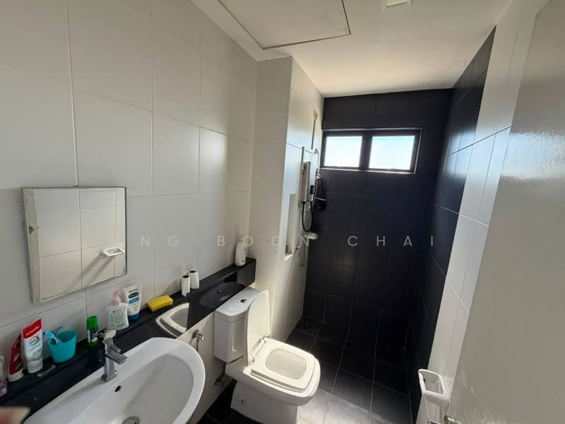 Service Residence for Rent at Sky Peak Residences - Ang Boon Chai - Bathroom - PropertyGuru.com.my