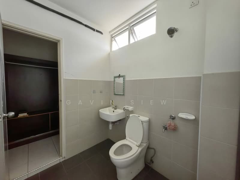 2-storey Terraced House for Rent in Pasir Gudang (Johor) - Gavin Siew - Bathroom - PropertyGuru.com.my