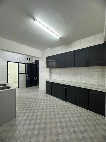 Apartment for Sale at Bangunan Choo Cheng Khay - Elcoln Leong - Kitchen - PropertyGuru.com.my