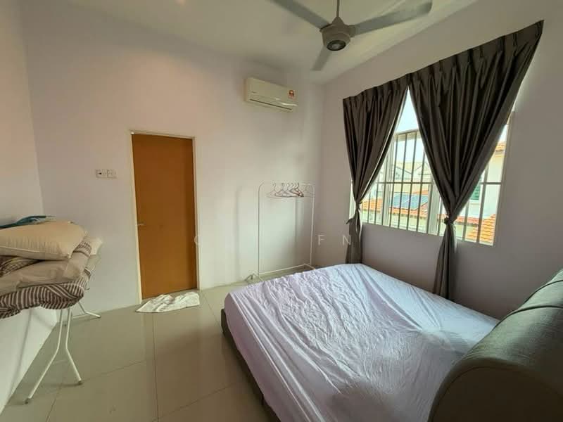 Bungalow House for Sale in Taman Permatang Pasir Perdana (Alai) - CHIN FN - Bedroom - PropertyGuru.com.my