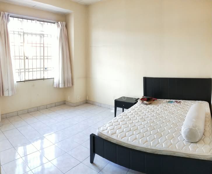 Rumah Teres 2-Tingkat untuk Dijual di Taman Putra Prima (Puchong) - Eric Foo - Bedroom - PropertyGuru.com.my