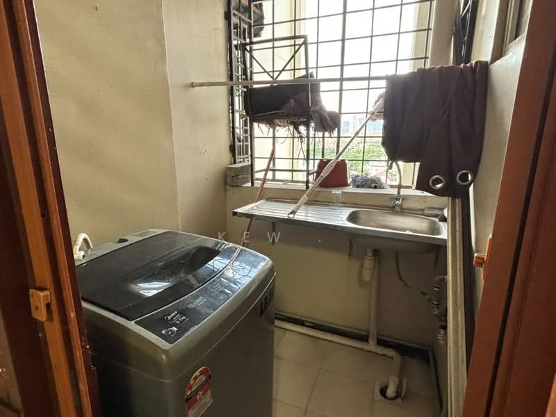 Condominium for Rent at Sri Angsana Hilir - Kew . - Balcony - PropertyGuru.com.my