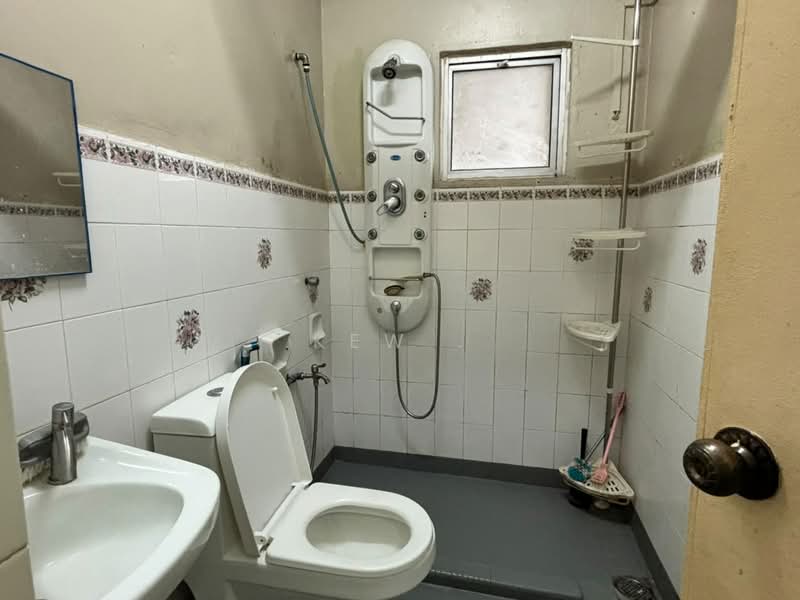 Condominium for Rent at Sri Angsana Hilir - Kew . - Bathroom - PropertyGuru.com.my