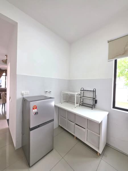 2-storey Terraced House for Rent in Taman Kota Masai (Pasir Gudang) - Christina Ang - Kitchen - PropertyGuru.com.my