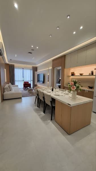 Kediaman Servis untuk Dijual di The Astaka @ 1 Bukit Senyum - Nadzmi Azilan - Living Room - PropertyGuru.com.my