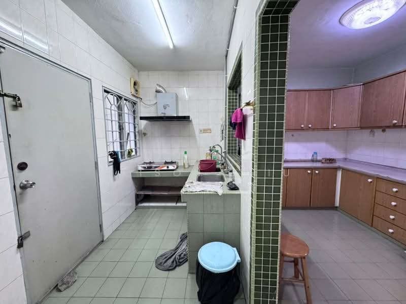 Rumah Teres 2-Tingkat untuk Dijual di Bandar Menjalara (Kuala Lumpur) - Alison Chiu - Kitchen - PropertyGuru.com.my
