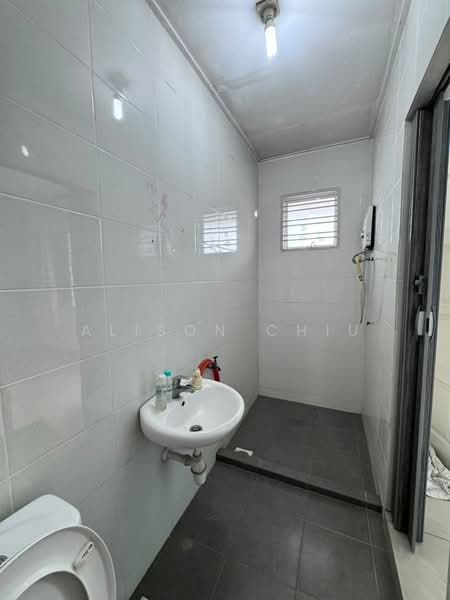 Rumah Teres 2-Tingkat untuk Dijual di Bandar Menjalara (Kuala Lumpur) - Alison Chiu - Bathroom - PropertyGuru.com.my