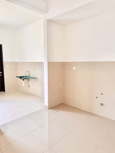 Rumah Teres 2-Tingkat untuk Dijual di Elmina (Shah Alam) - Baxter Lim - Kitchen - PropertyGuru.com.my
