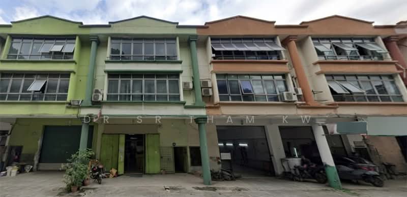 Shop / Office for Rent in Taman Tasik Pinggiran (Sungai Besi) - Dr Sr Tham KW - Exterior - PropertyGuru.com.my