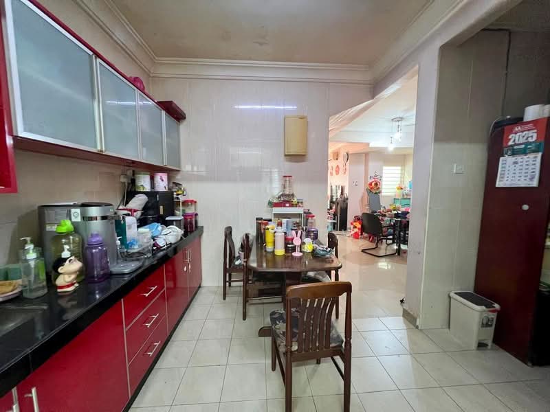 Rumah Teres untuk Dijual di Laman Rimbunan (Kepong) - Kiing TW - Kitchen - PropertyGuru.com.my
