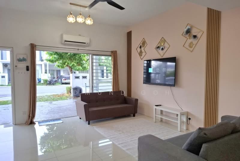 2-storey Terraced House for Rent in Dengkil (Selangor) - Edmund Goh - Living Room - PropertyGuru.com.my