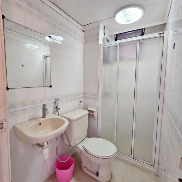Pangsapuri untuk Dijual di SD Apartments - Ben Mok - Bathroom - PropertyGuru.com.my