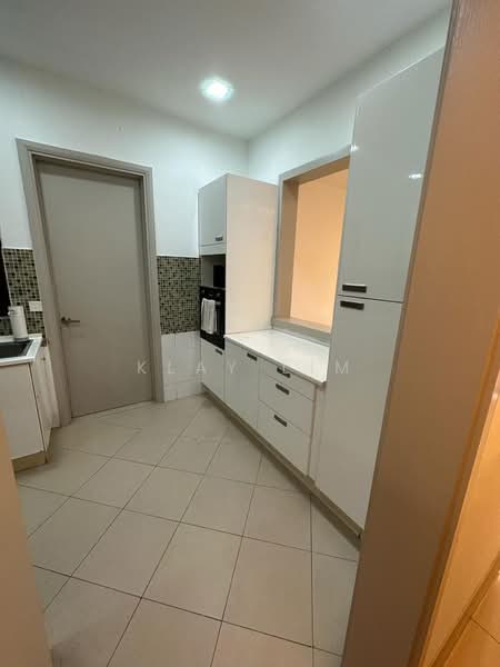 Kondominium untuk Disewa di Surian Condominium - Klay Lim - Kitchen - PropertyGuru.com.my