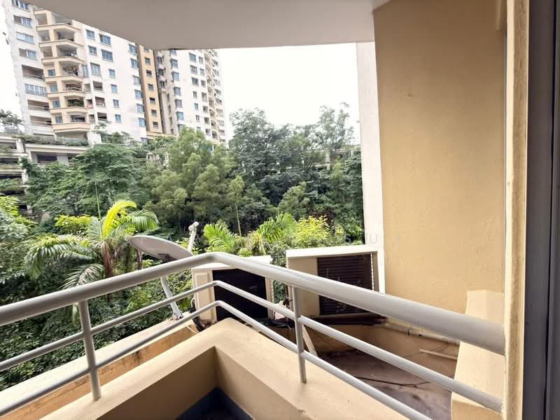 Kondominium untuk Dijual di Pantai Panorama Condominiums - Farah Rasul - Balcony - PropertyGuru.com.my
