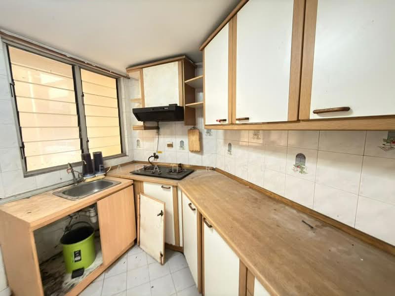 Kondominium untuk Dijual di Pantai Panorama Condominiums - Farah Rasul - Kitchen - PropertyGuru.com.my