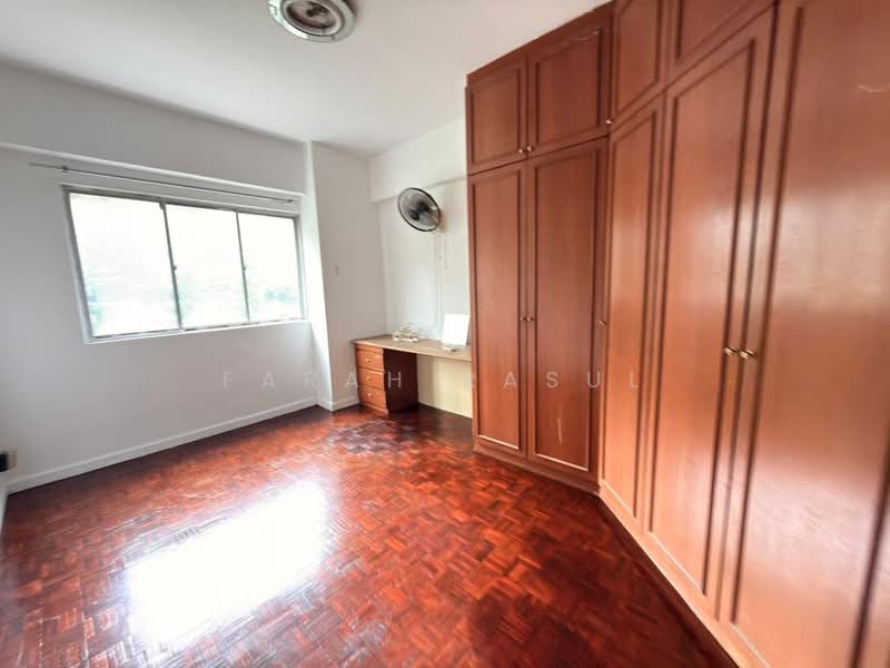 Kondominium untuk Dijual di Pantai Panorama Condominiums - Farah Rasul - Bedroom - PropertyGuru.com.my