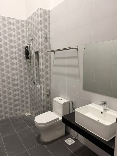 Semi-Detached House for Rent in Eco Grandeur (Puncak Alam) - KC Cheah - Bathroom - PropertyGuru.com.my