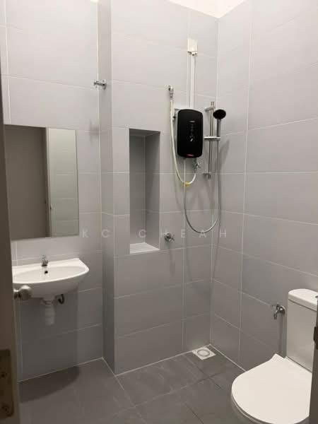 Semi-Detached House for Rent in Eco Grandeur (Puncak Alam) - KC Cheah - Bathroom - PropertyGuru.com.my